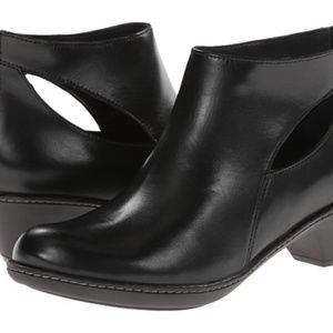 *NEW* Dansko Bonita ankle boots